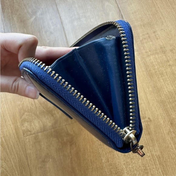 Tory Burch Blue Patent Leather Ziparound Accordion Wallet, One Size - Picture 15 of 15